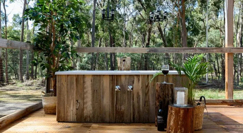 The Love Shack Digital Detox - Image 1