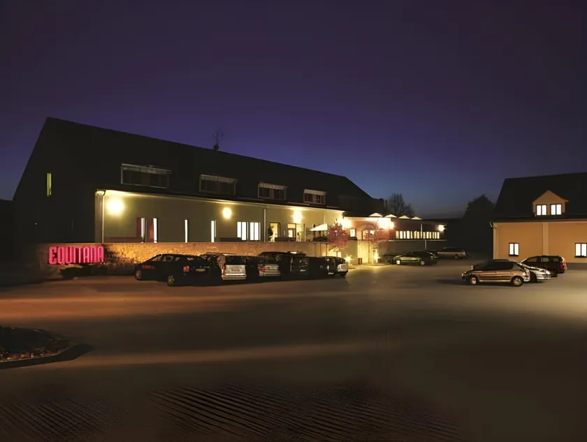Equitana Hotel Resort - Image 1