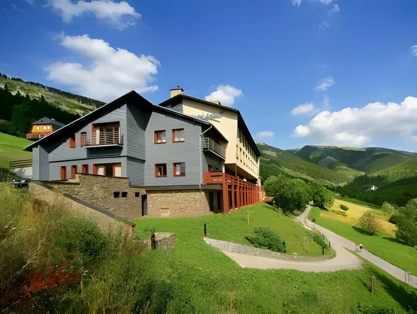 Hotel Adam - Image 1