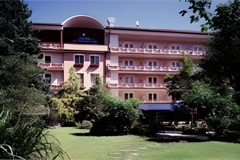 Dermuth Hotels – Hotel Sonnengrund - Image 1