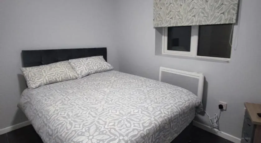 Cozy Private Self-Contained Suite - Image 1