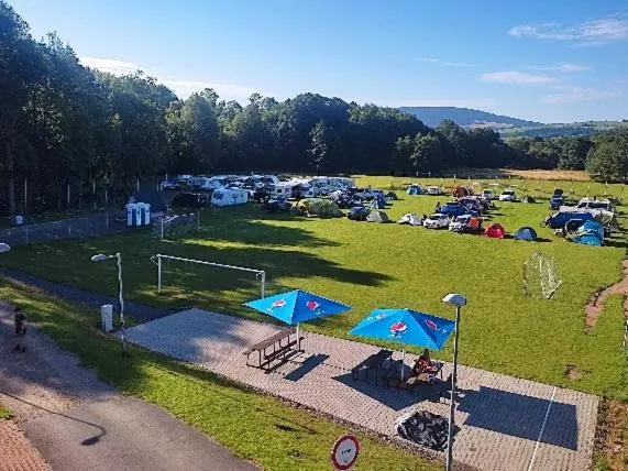Sportovní areál kemp autokemp dolní morava - Image 1