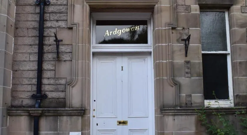 Ardgowan Guest House - Image 1