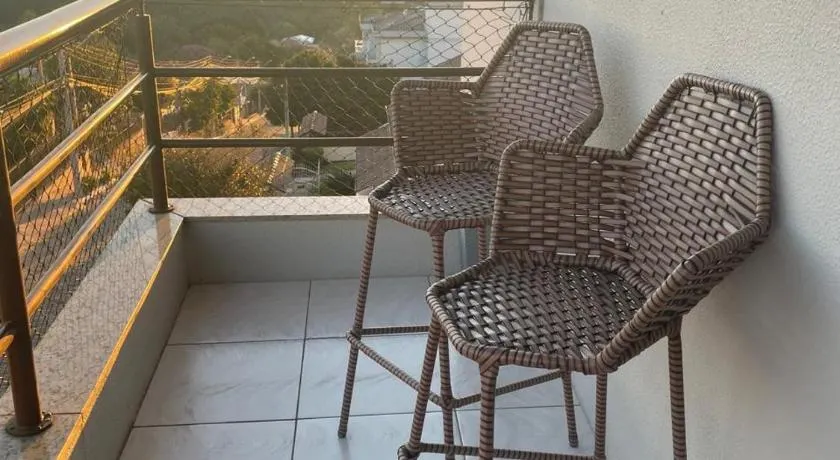 Apartamento espaçoso e impecável - Image 1