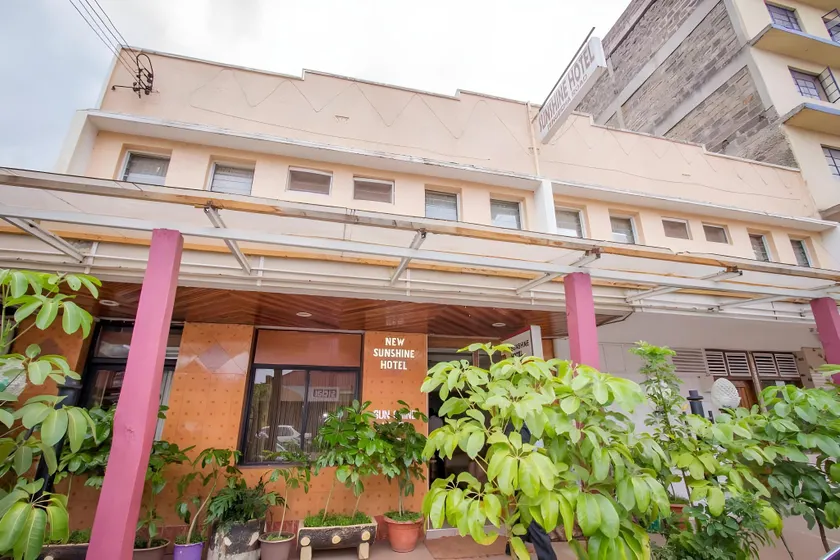 Sunshine Hotel Tengecha - Image 1