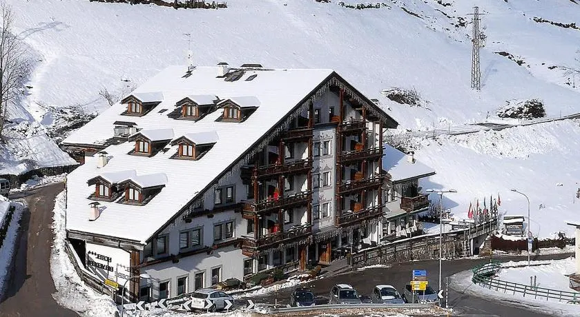 Hotel Belvedere - Image 1