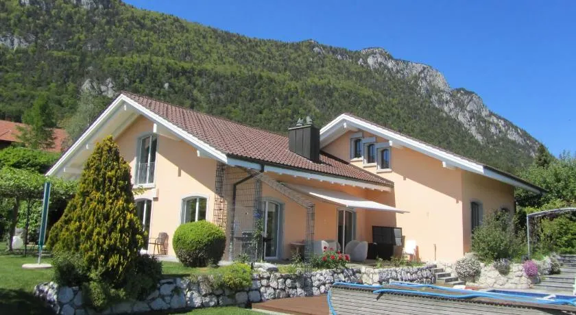 B&B Pension Marina - Image 1