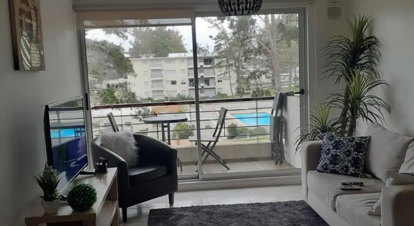 Esmeralda Apartment - Image 1