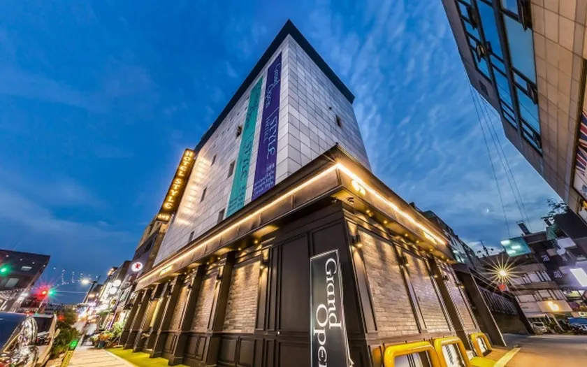 STYLE Hotel - Image 1