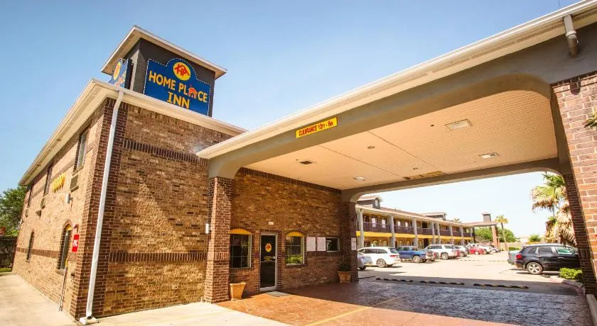 Home Place Inn - Image 1