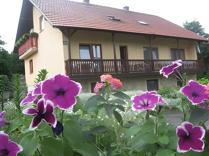 House Katja - Image 1