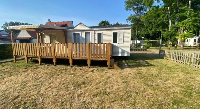 Mobil-Home à Camiers dans un camping 3 étoiles - Image 1