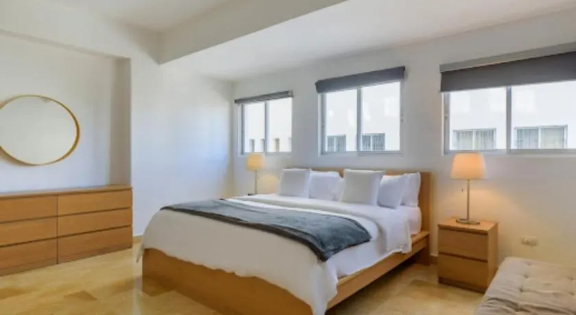 Escape 3BR Apartment in the Heart of Piantini Nightlife - Image 1