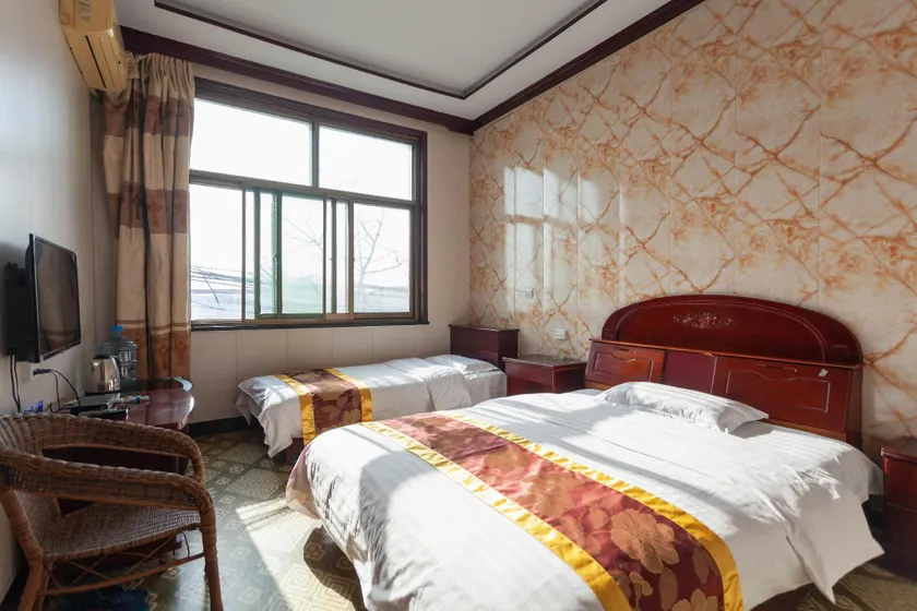 Hongtong Hotel (Xiangfen County Expressway Exit Branch) - Image 1
