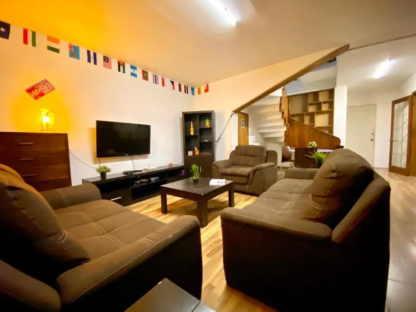 Roomies Hostel - Condesa - Image 1