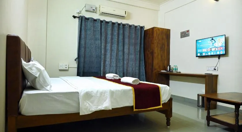 Hotel Sai Sagar - Image 1