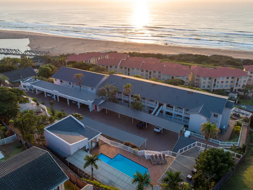 Illovo Beach Club - Image 1