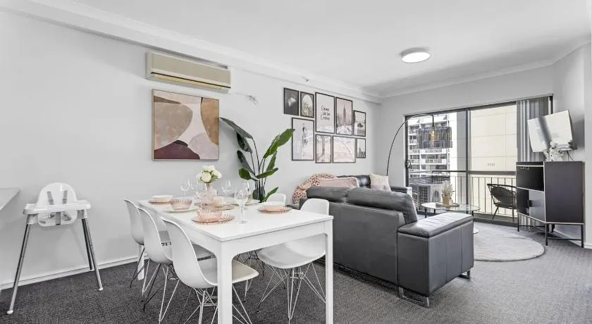 City Living Retreat - 2BR Apartment in East Perth - Image 1