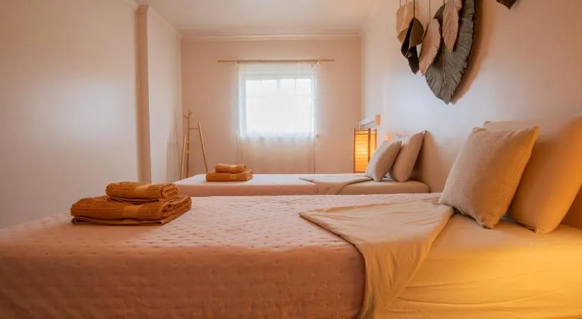 BE LOST - Guest House - Image 1