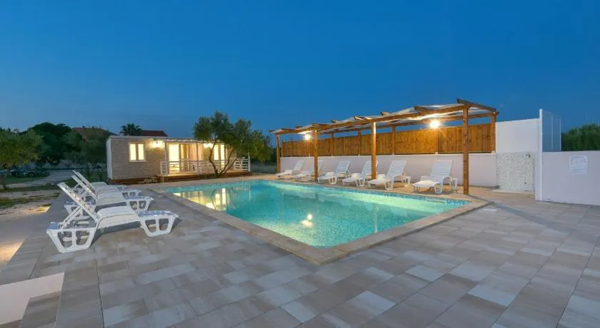 Bungalov Medanic - Private Pool - Image 1