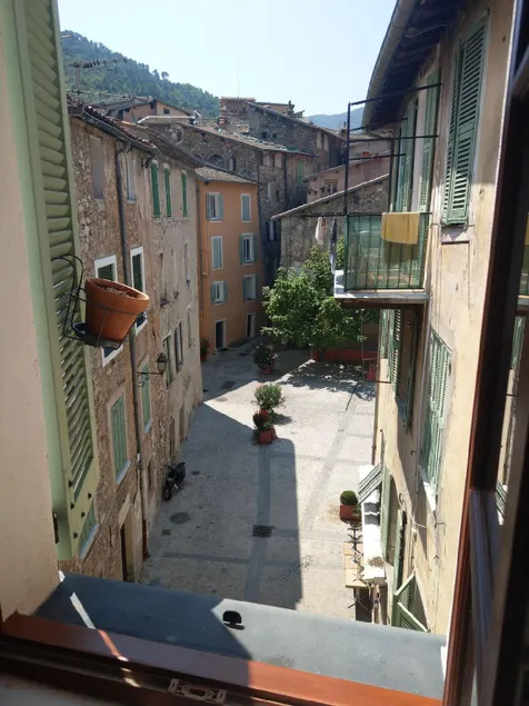 Sospel - Charming 3-rooms - Top floors - Image 1