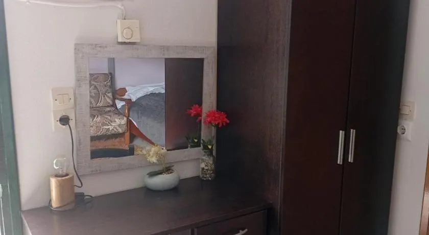 Ξενώνας στα Θεοδώριανα 2 - Guesthouse Theodoriana 2 - Image 1