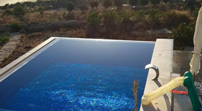 Ix-Xefaq Farmhouse Your Peaceful Countryside Escape - Image 1