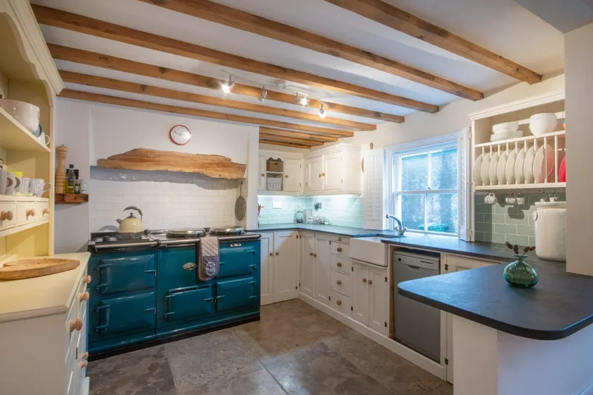 Church Cottage West Down | Sleeps 6/7 | Dog Friendly - Image 1