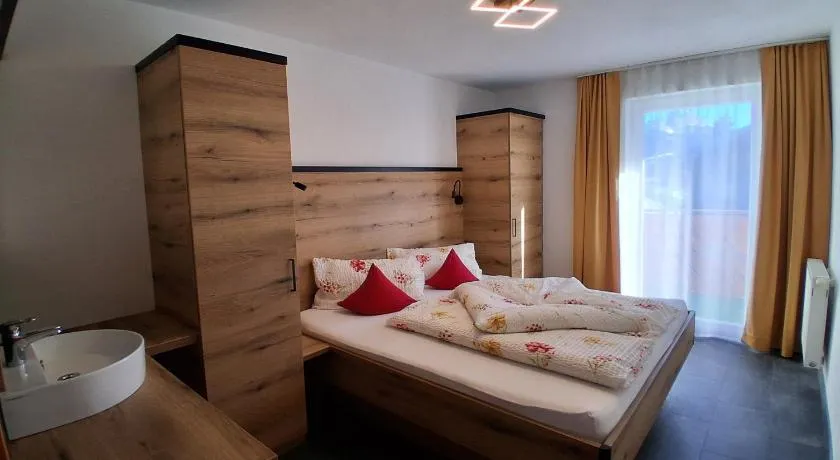 Hochtal Apartments - Image 1