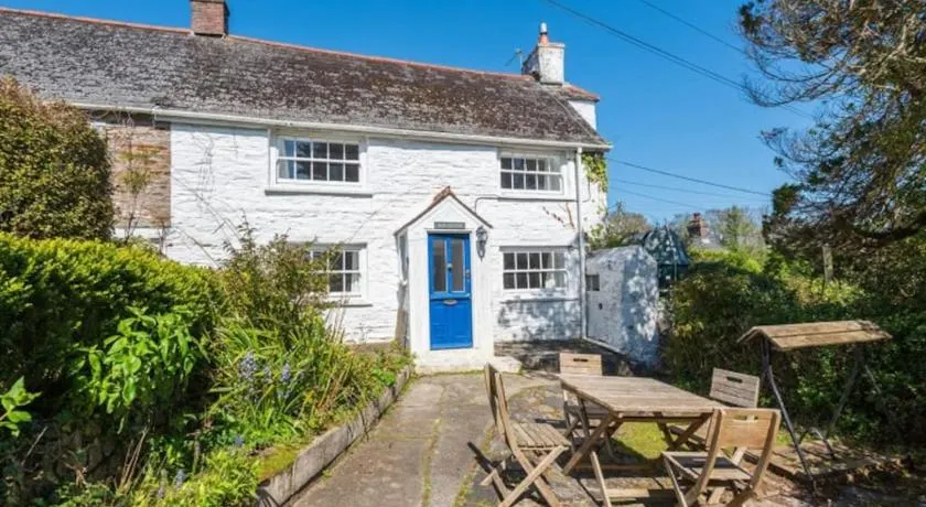 Blue Cottage - 3 bedroom cottage in Feock - Image 1