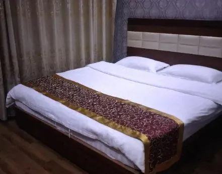 Zhijiang Tengfei Hotel - Image 1