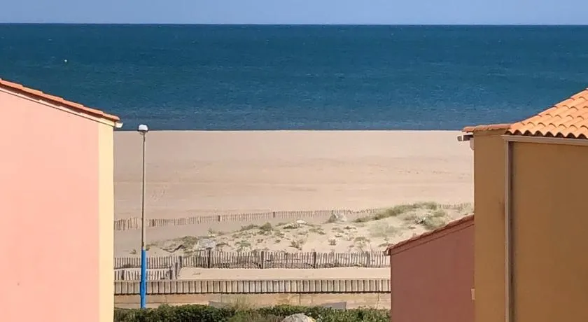 Appartement bord de mer Saint Pierre la Mer - Image 1