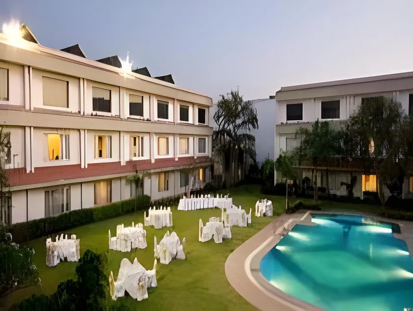 Hotel Express Residency-Jamnagar - Image 1