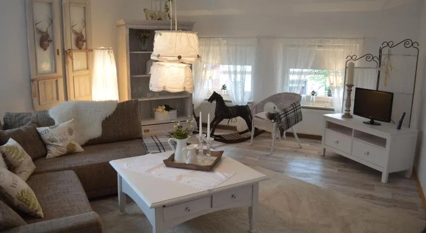 Land & Stil - Image 1