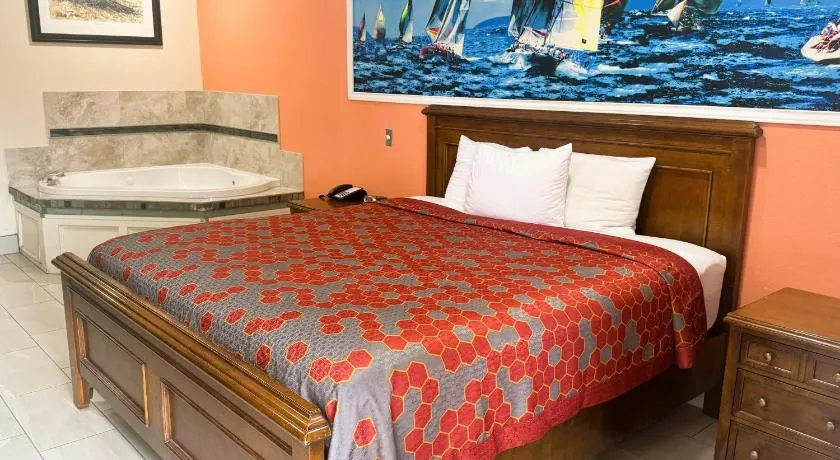 Pecan Valley Inn & Suites - Image 1
