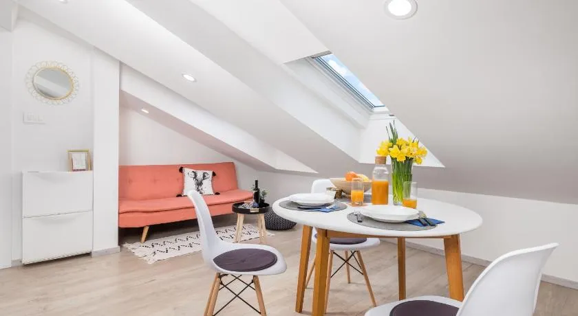 Bella Ciao Apartments - Image 1