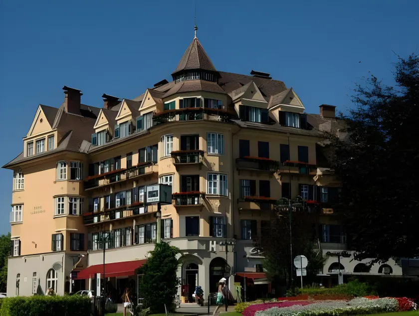 Hotel Carinthia Velden - Image 1