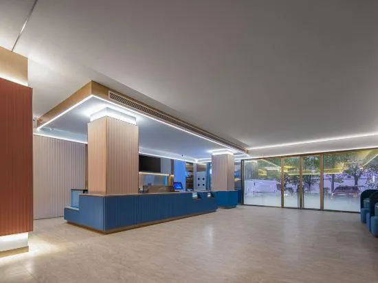 HanTing Hotel (Nanchang Shenzhen Farmers' Market Nanlian Road) - Image 1