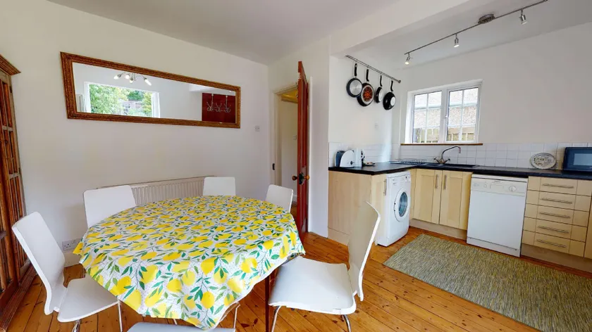Cozy 2BR holiday home in Eynsham - Image 1