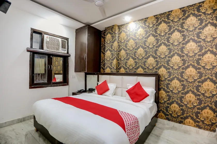 Hotel O Anshun Residency Near Mk Cinemas Rohini - Image 1