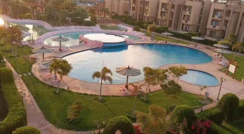 قرية بلو باي اسيا blue bay - Image 1