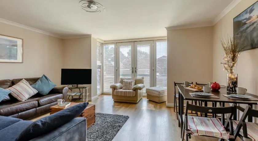 2 Bed in Weymouth oc-wy406 - Image 1
