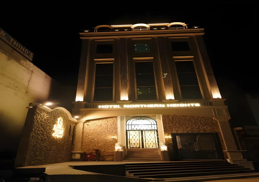 Hotel Northern Heights - Image 1