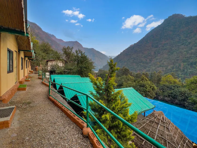 Hotel O Little Heaven - Image 1