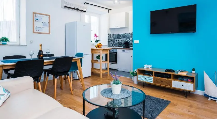 Apartment SOL-1 in old part of city centar - Image 1