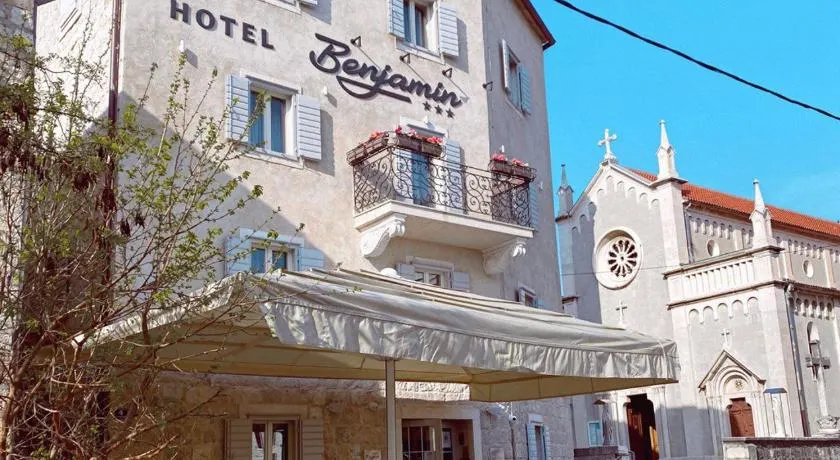 Benjamin Hotel - Image 1