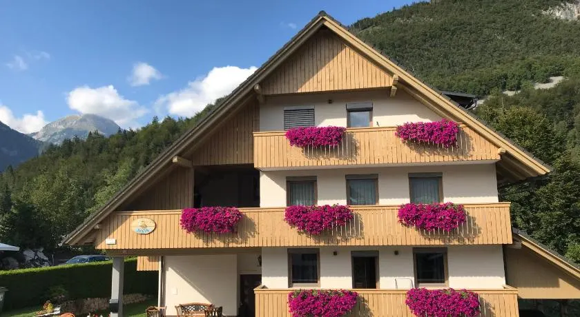 Apartments Maja by the river - Image 1