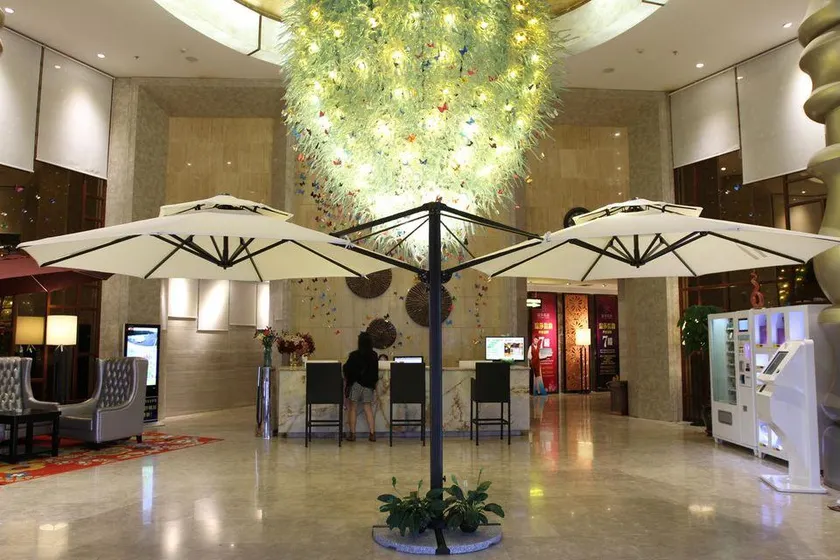 Beau Upward Maylily Hotel - Image 1