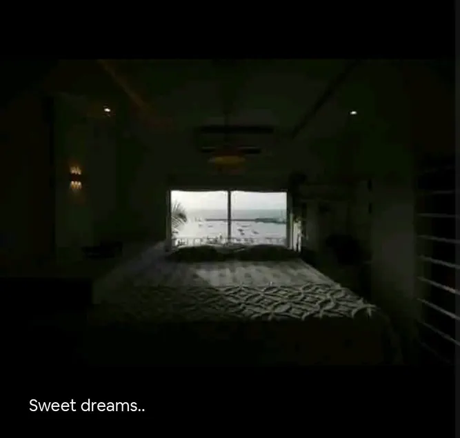 Top-floor Oceanfront Designer Condo In Bandra - Image 1