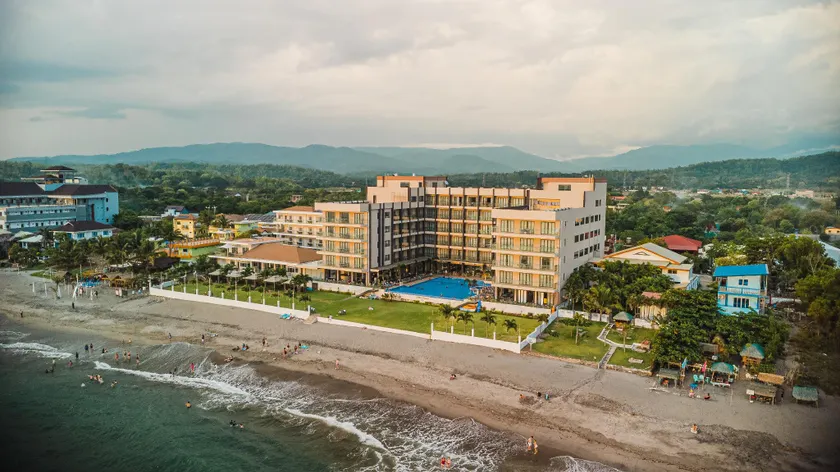 Awesome Hotel - Image 1